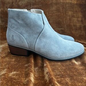NEW Blue Gray Suede Ankle Boots
